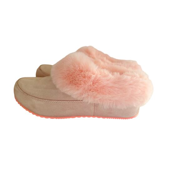 Sorel Go Coffee Run Mules Pink Fuzzy Slip On Women's Slippers Boots Size 6 - Picture 1 of 5